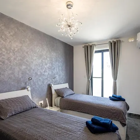 Tulip Court Penthouse Brand New-2 Min From The Sea-Central Bugibba St. Paul's Bay Exterior photo