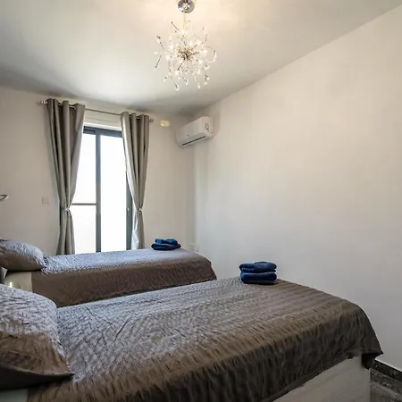 Tulip Court Penthouse Brand New-2 Min From The Sea-Central Bugibba St. Paul's Bay Exterior photo