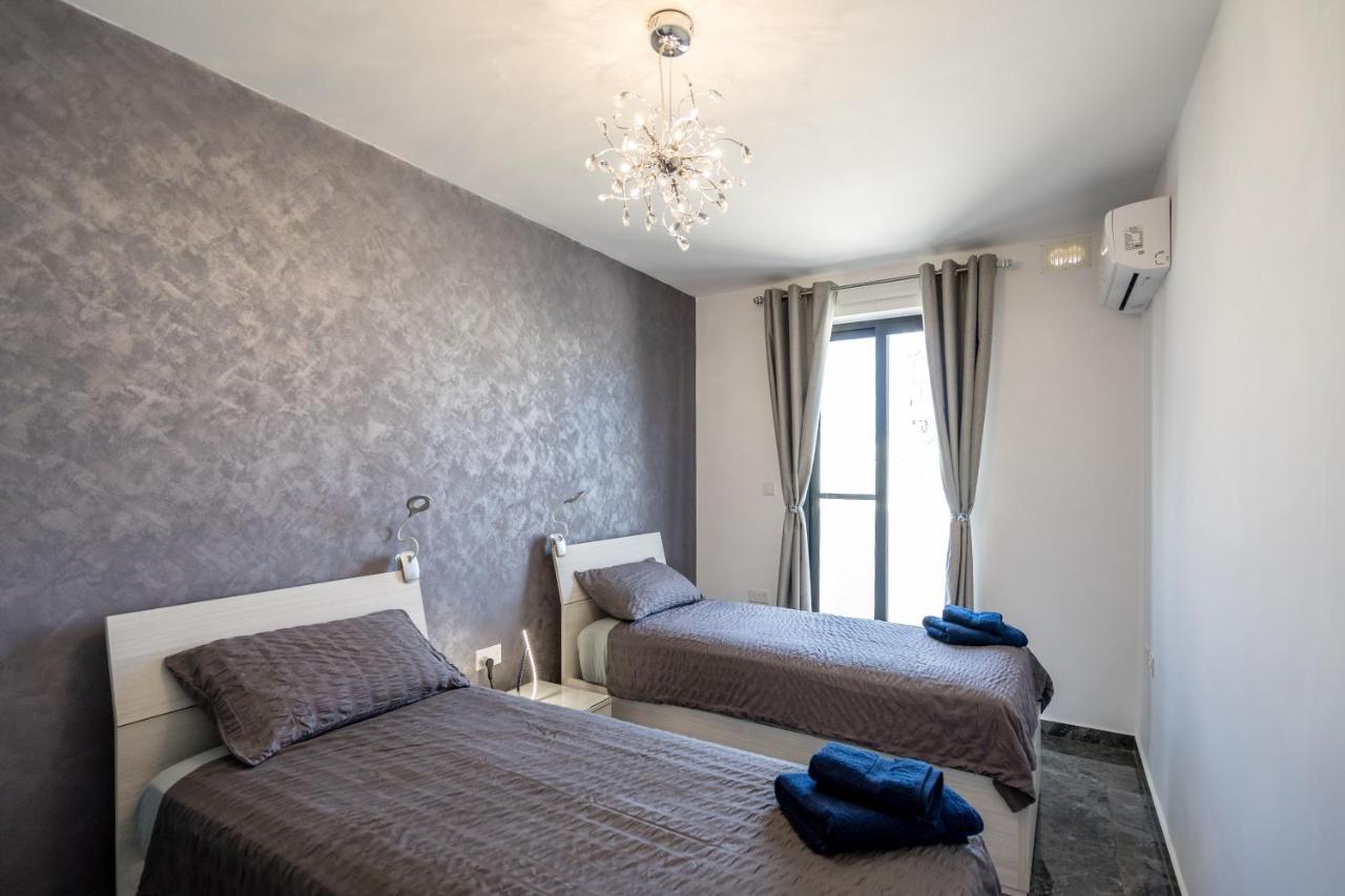 Tulip Court Penthouse Brand New-2 Min From The Sea-central Bugibba Lägenhet St. Paul's Bay
