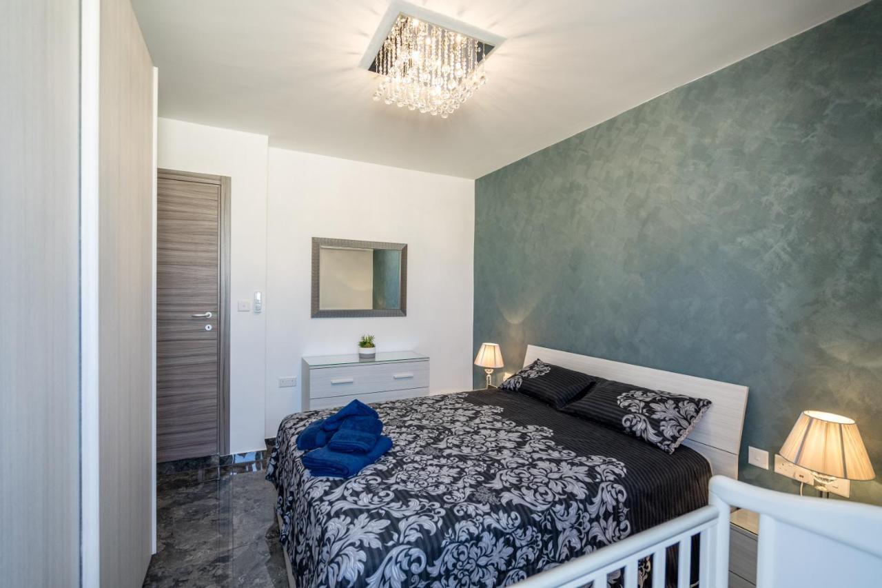 Apartment Tulip Court Penthouse Brand New-2 Min From The Sea-central Bugibba *